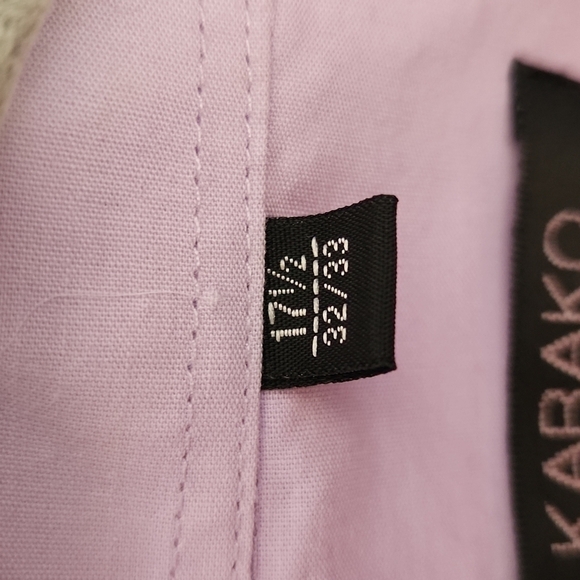 Karako Lavender Button Down Top - Picture 11 of 12